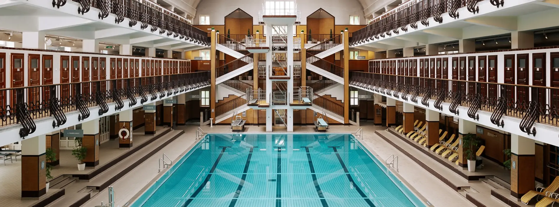 Amalienbad, swimming pool and diving tower