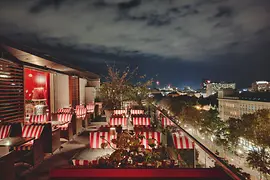 Limon Terrace Rooftop Bar Grand Ferdinand by night