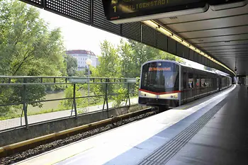 U-Bahn station Friedensbrücke